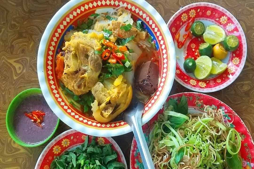 Bún riêu cua miền Tây có gì đặc biệt?