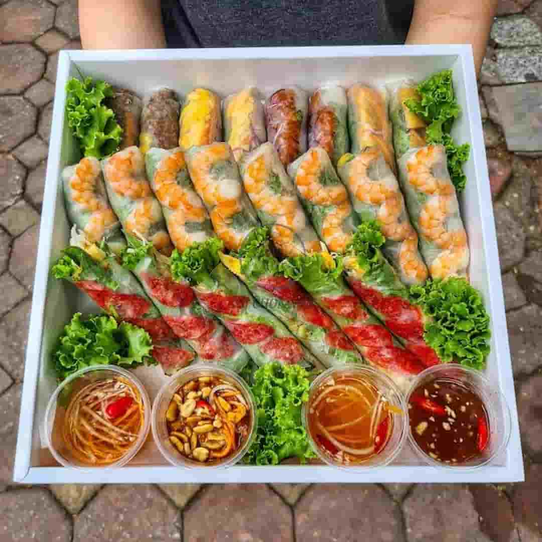 Gỏi cuốn Sushi Việt 