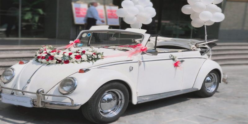Mẫu xe Volkswagen Beetle Convertible 1959 mui trần màu trắng thanh lịch